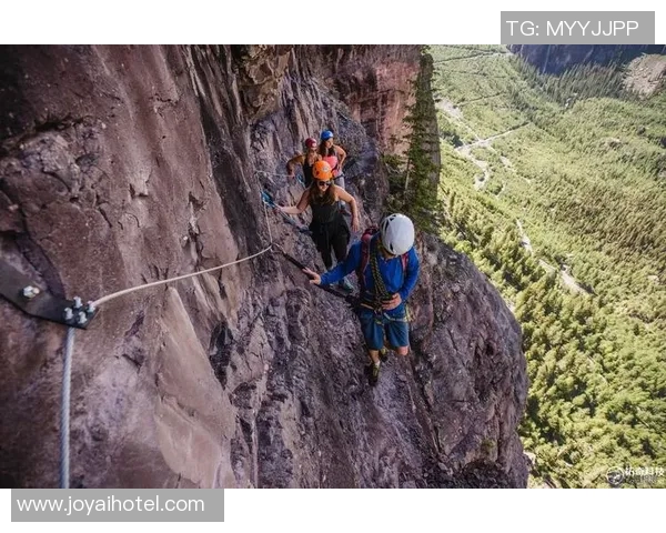 攀岩精神：深入解析北京攀岩队的团队协作与挑战之旅