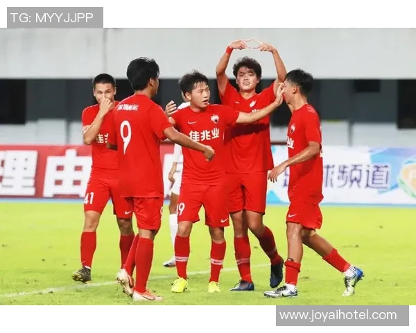 成都足球队荣登足球意识排行榜第十名展现实力与潜力