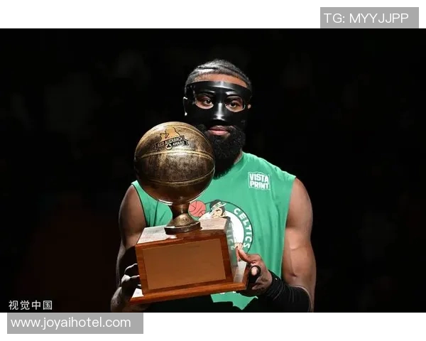 杰伦布朗：从篮球新星到NBA超级巨星的成长之路与未来展望