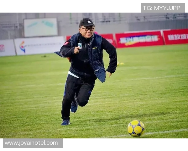 楚阿梅尼的崛起与挑战：探讨年轻球员在足球世界中的发展与未来潜力