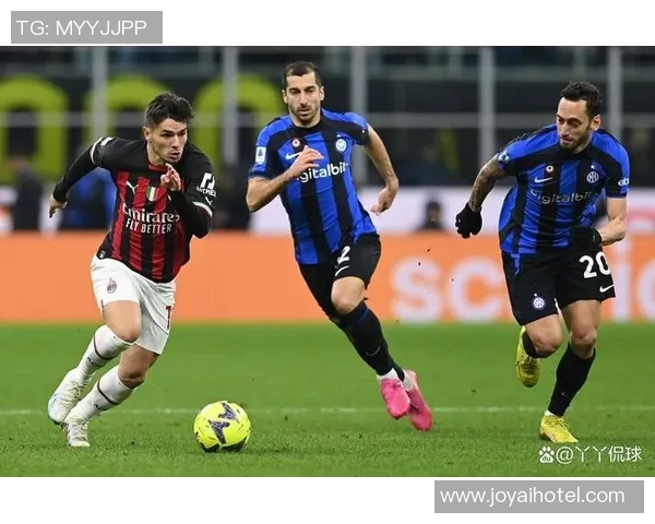 那不勒斯与费耶诺德的巅峰对决谁将笑到最后