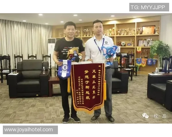 谢什科的传奇人生与足球之路：从草根到世界舞台的辉煌历程